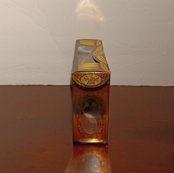 The Amazing Zhus Magician Purple Toy Pet Set - Picture 7 of 9